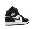 Jordan 1 Mid Off Noir Toe