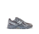 New Balance 740 Black Metallic