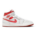 Air Jordan 1 Mid SE Dune Red